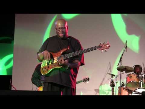 James Ross @ John King - (Bass Solo - Amazing Grace)