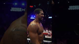 Joshua and Usyk embrace after a crazy two rounds 👏
