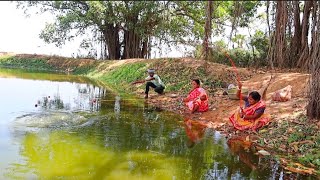 Fishing Video || Three skilled fishermen are fishing with hooks in the village pond || Fish hunting