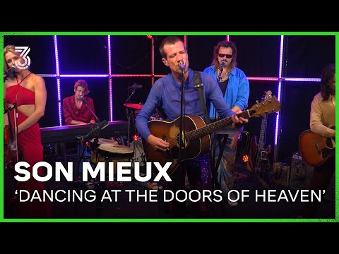 Son Mieux speelt 'Dancing at the Doors of Heaven' | 3FM Live Box | NPO 3FM