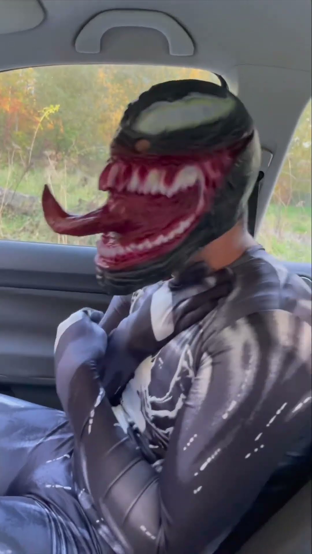 Fart prank with venom #shorts