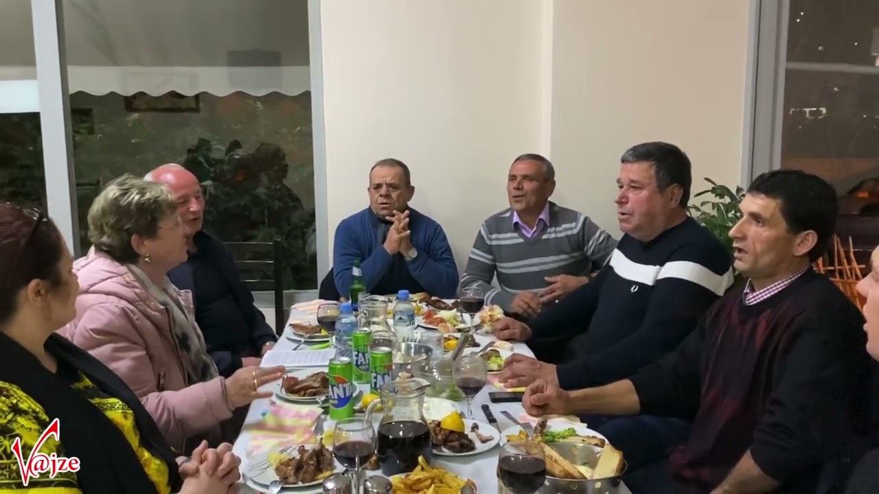 Qaj me lot … grupi “ Krojet e Velces” marres Ali Habilaj & Bejushe Barjamaj