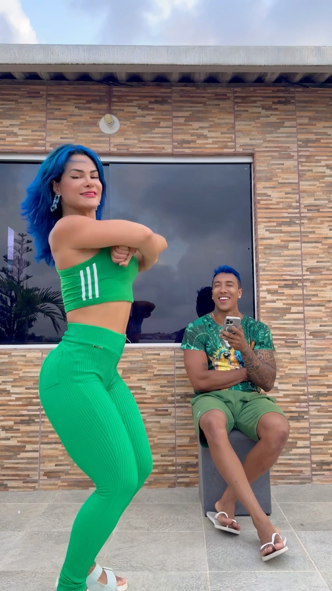 Será que ele gostou? ?? @ApolloSant #dance #entretenimento