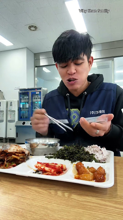 Menu siang kobokan Tempe bosok🤪 tulleb
