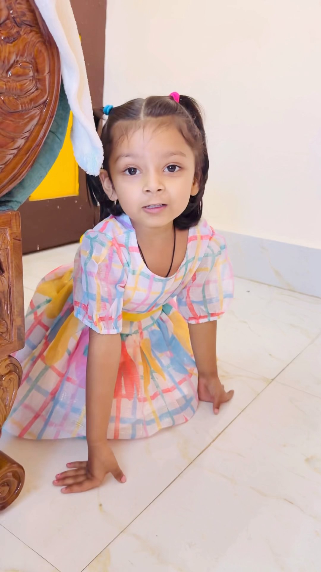 Tooktook aur mummy kisko bacha rhe?