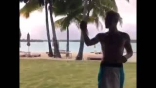 Justin Bieber in Bora Bora via Jizzymack’s shots account - October 3, 2015