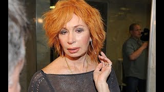 “Сложно было не влюбиться”: Татьяна Васильева призналась в тайном романе с Михаилом Державиным “Сложно было не влюбиться”: Татьяна Васильева призналась в тайном романе с Михаилом Державиным