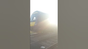 EMR 170530 passing Thorpe on the hill LC with a 1 tone #train #class170