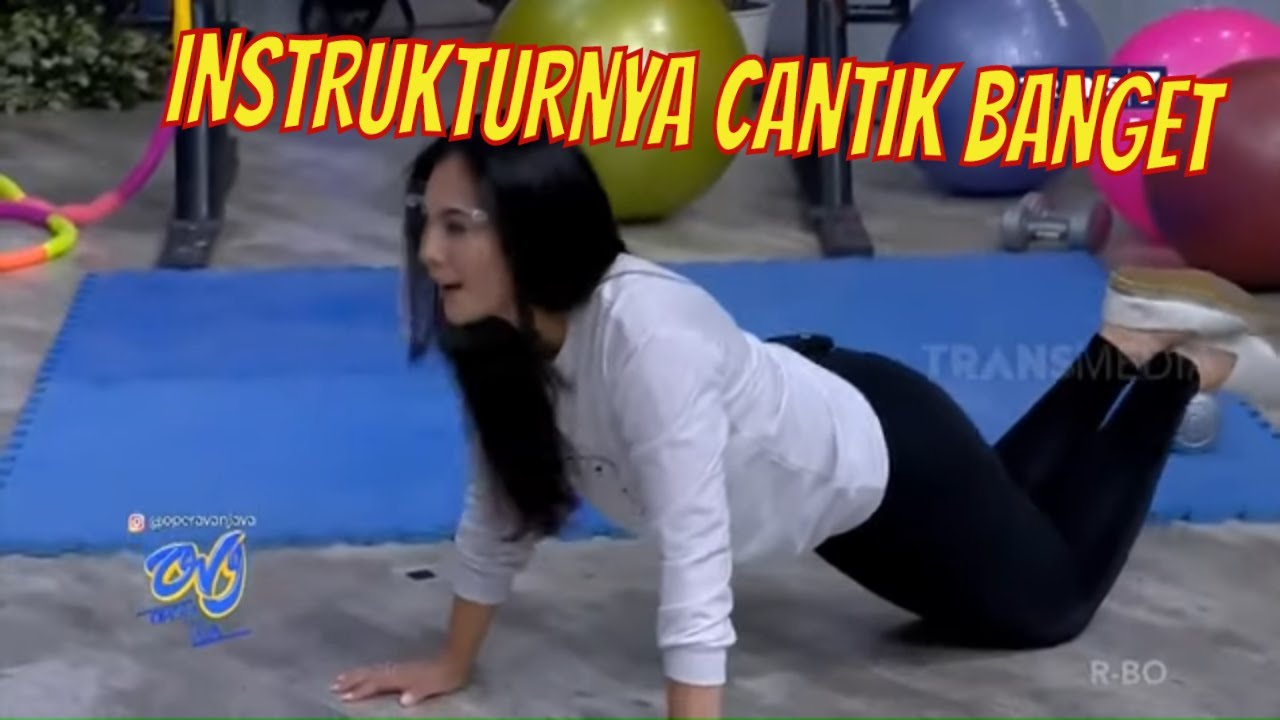 Toy marosimlarida kelin porno chochqa banki Qamchi bilan chidamlilikni sinash