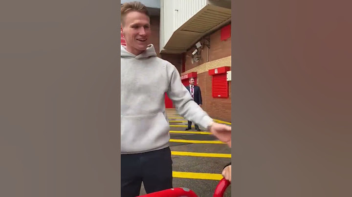 Scott McTominay leaving Old Trafford today for the last time ❤️ #mufc #youtubeshorts #shorts