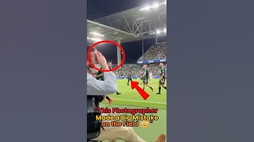 This Photographer Made a Big Mistake on the Field 😳