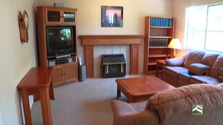 2325 Kensington Crescent For Sale by Gregory Curtiss