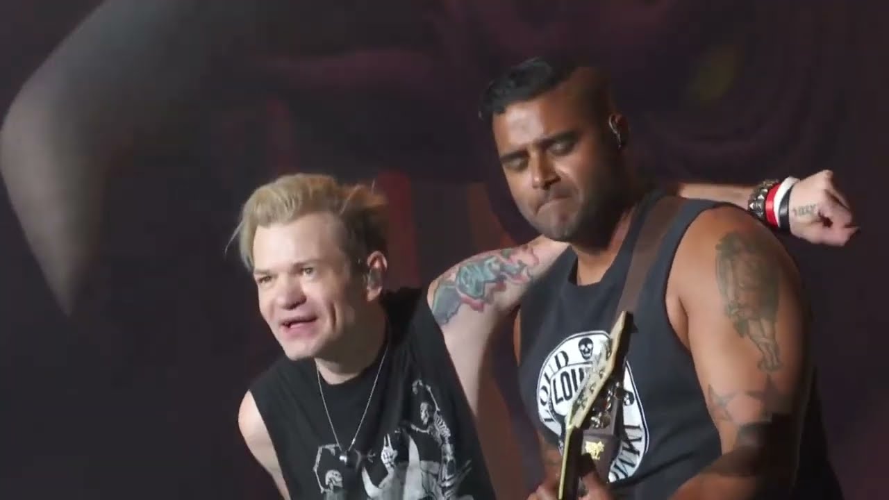 ⁣Sum 41 - In Too Deep (Live At Hellfest 2023)