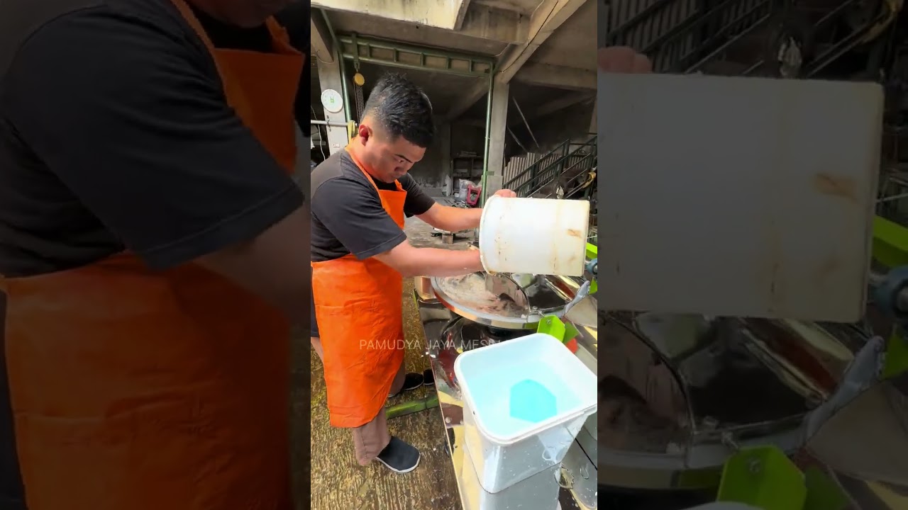 Mesin Gilingan Bakso D60cm Stainless penggerak Dinamo.   #gilinganbakso #mesinbakso #bakso #umkmi