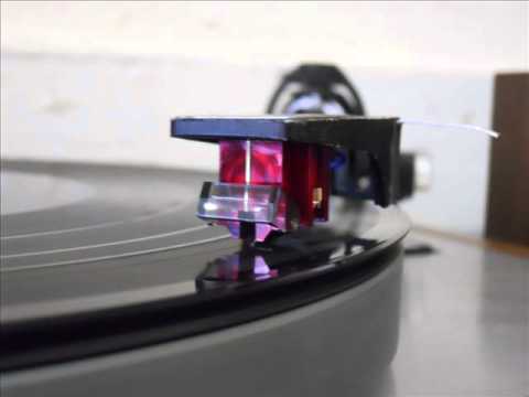 Bulldozer — Bulldozer - T Is For Twisted (Original Mix)