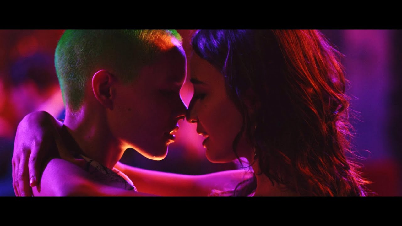 Elina & Sofia | HEARTBEAST (Miley Cyrus - When I Look At You)