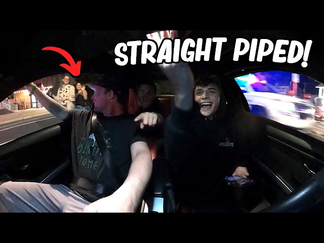 Straight Piped BMW 335i VS Drunk People! class=