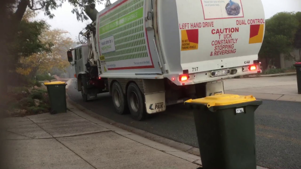 Australian garbage trucks - YouTube