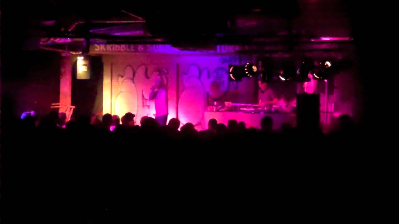 Retrogott & HulkHodn - Kein Wort Live @ Skribble Gebibble