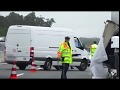 Police officer (in Germany) deal with people who want to take pictures after fatal car crash