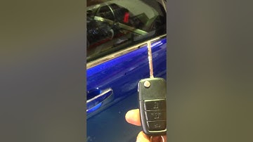 Holden VE commodore fitted Compustar remote engine start with factory remote By Mc Car Security!