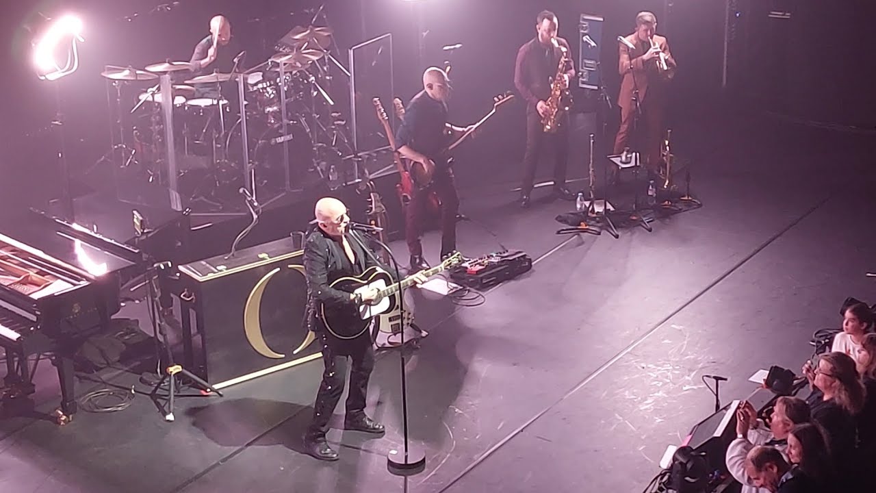 Pascal Obispo - Appelle-moi Johnny (Paris🇨🇵 12 février 2025 La Salle Pleyel 12-02-2025)