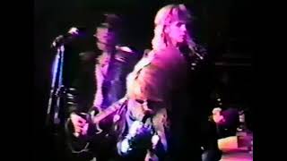 Guns N' Roses - Live in Troubadour 1986 - Full Concert (Better Audio!)