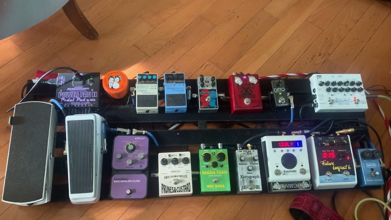 Looper pedal fun with bass guitar YouTube