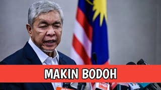 Makin banyak bercakap nampak makin bodoh