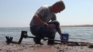 Metal Detecting on the Beach - Coins Galore - Exmouth Dunes