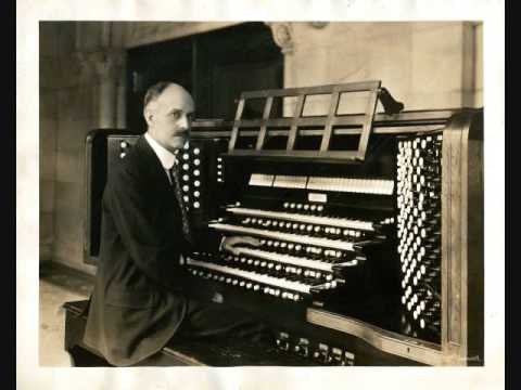 Clarence Dickinson Plays The Skinner Organ at Bric...