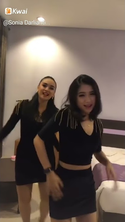Story wa cewek cantik goyang
