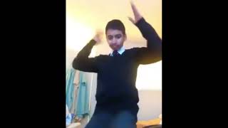 Roxanne Wolf And Glamrock Chica Watch A Guy Dance