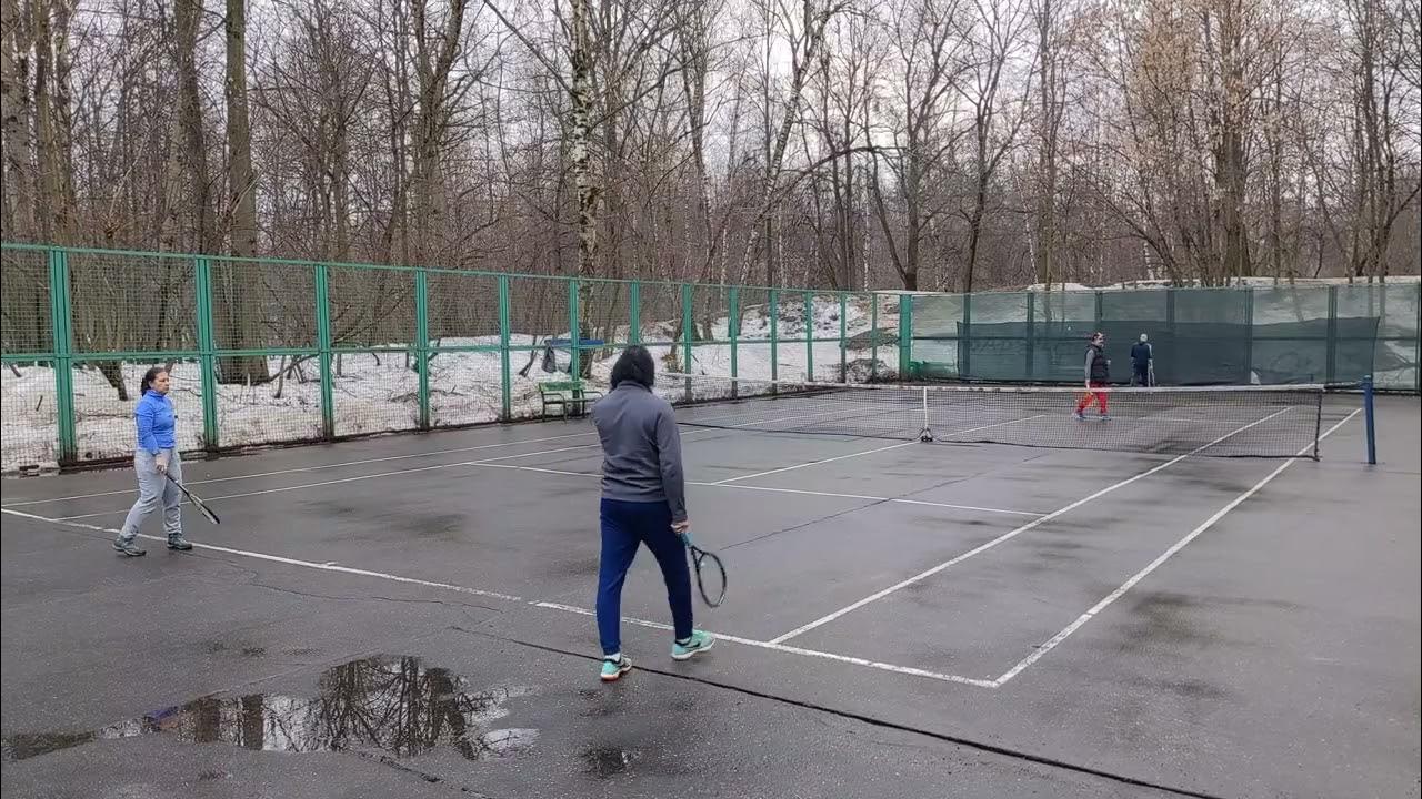 Сад имени Баумана теннисный корт