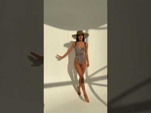 Жіночий спільний леопардовий купальник з чашечками LEO, видео 2