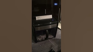 Staples Mailmate paper shredder