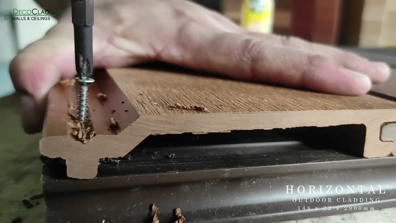 HORIZONTAL OUTDOOR CLADDING