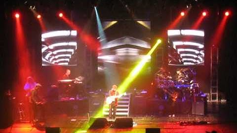 Steve Hackett - Dancing With The Moonlit Knight - Teatro Comunale, Vicenza, Italy - 24.04.2013