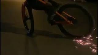 Bi̇si̇kletle Kivilcim Atma