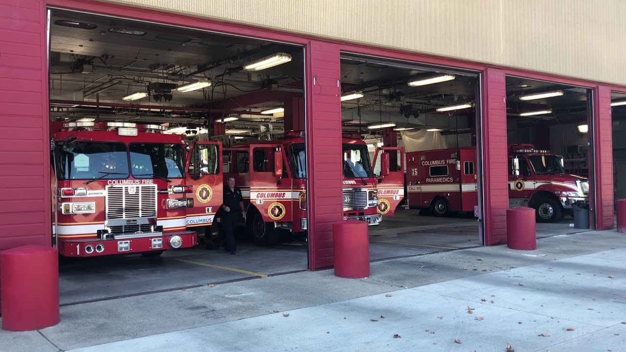 Columbus Division Of Fire Station 1 Ladder 1 responding to a Structure