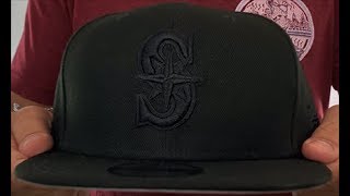Seattle Mariners TEAM-BASIC BLACKOUT SNAPBACK Hat by New Era