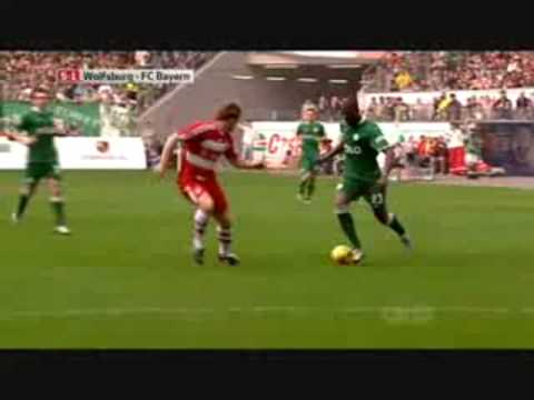 Goal of the Year 2009 - Wolfsburg 5:1 Bayern - Grafite!