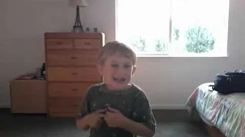 Six-year old dancing to Gangnam Style