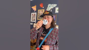 teaching people how to make pinback buttons ⚙️😁 #zachriddleart #fiftyfiftee50tour #buttonpress