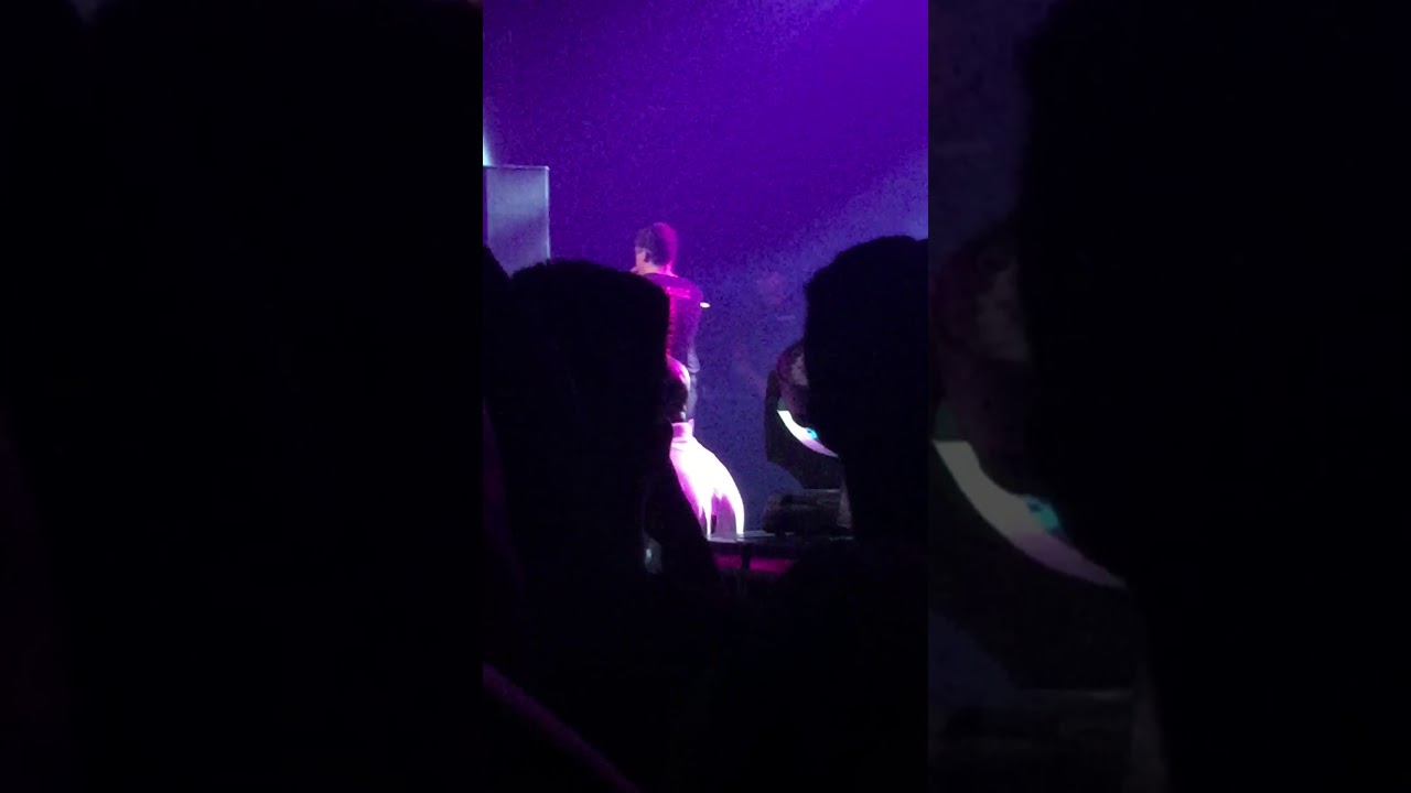 Logic test how fast he can rap on stage