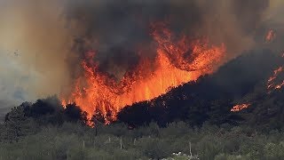 A video slideshow of the first major wildlands fire in many years mill
creek canyon.... photographed by stonecabinphotos