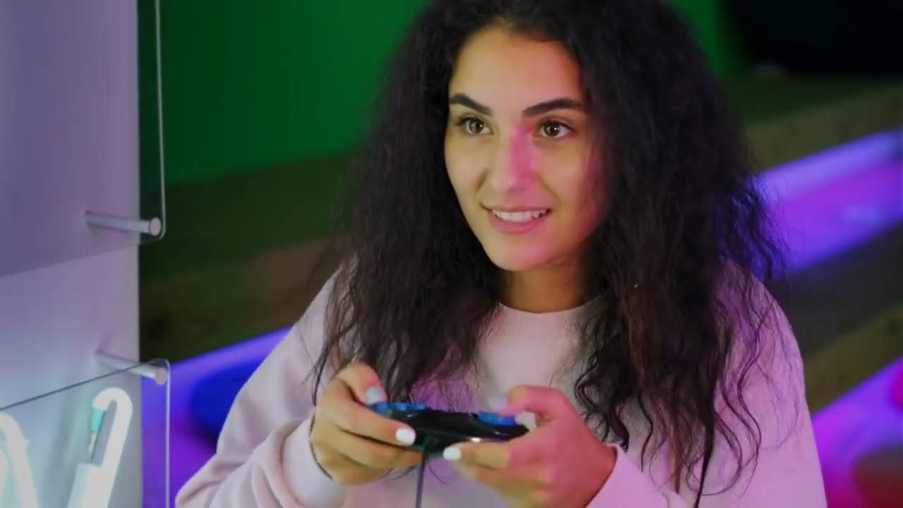 How Elon Musk Makes His Money | Billionaire Success Story Explained