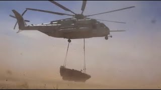 CH-53 Sea Stallion carrying a LAV! screenshot 4