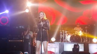 Bunga Citra Lestari  Jangan Gila  At Liquid Cafe Jogja 12 Juni 2015