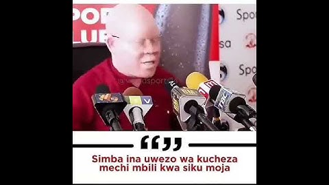 Huyo ndo Haji manara msemaji mkuu WA team ya simba jana akizungumza na wandishi.simba 2 vs mashuja 3